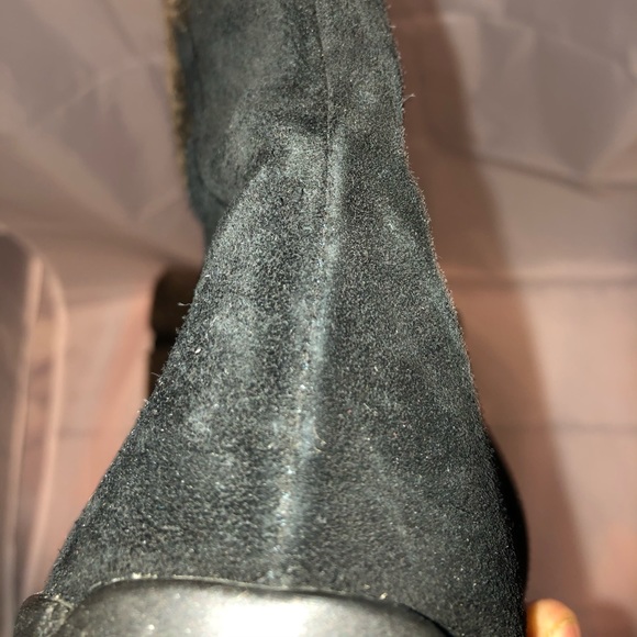 Stuart Weitzman Black Suede Shearling Lined Boots - Picture 3 of 4